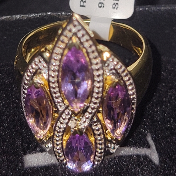 BN Woman Ring - Picture 2 of 4